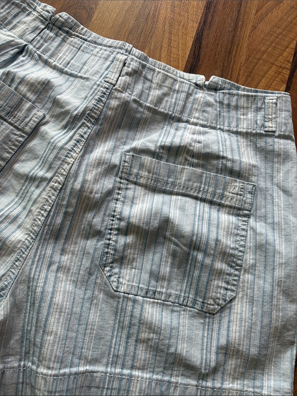 American Eagle Outfitters Light Blue & White Striped Women's Shorts Size 14 - Picture 8 of 11